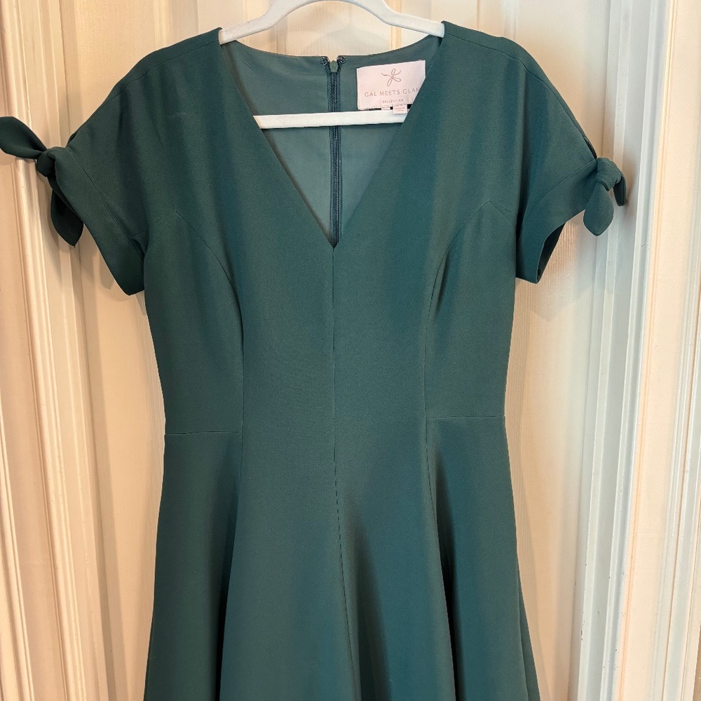 Gal Meets Glam, size 6, fully lined hunter green dress